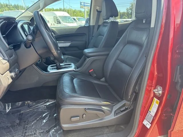 Used 2016 Red Rock Metallic Chevrolet 4WD LT image 20
