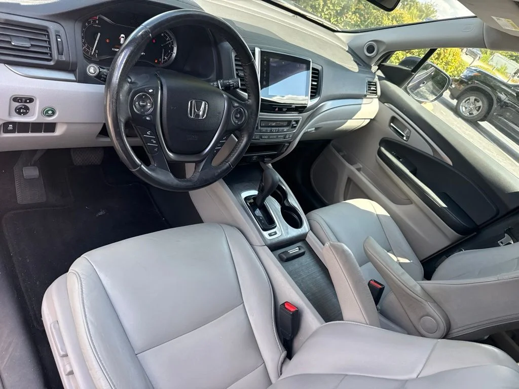 2017 Honda Pilot EX-L - Photo 21