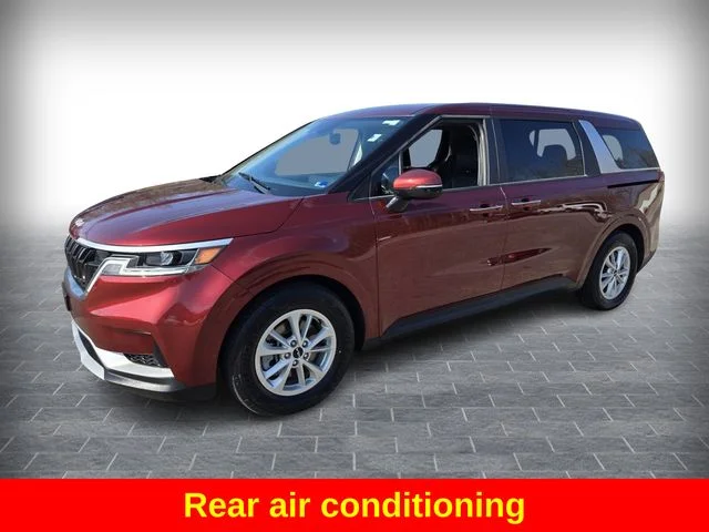 Used 2024 Red Kia LX image 4