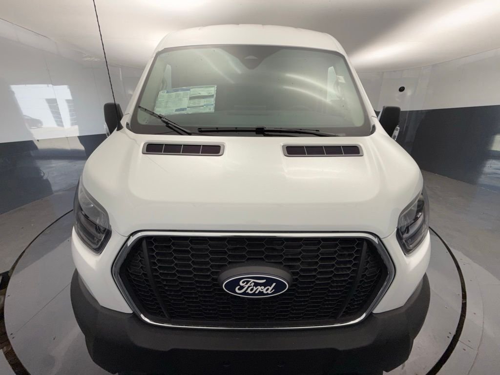 New 2026 Oxford White Ford Cargo Van image 9