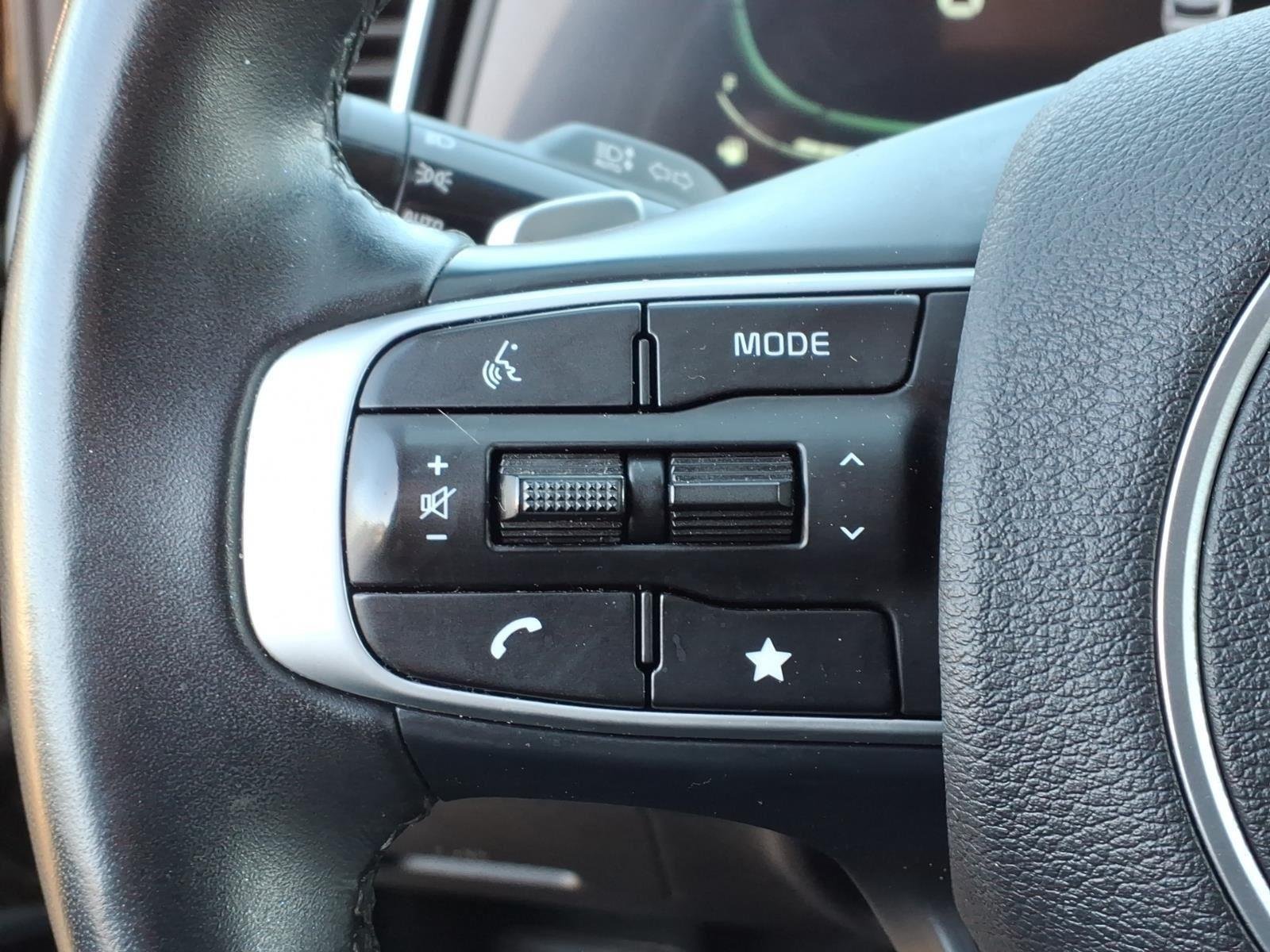 Used 2023 Fusion Black Kia EX image 18