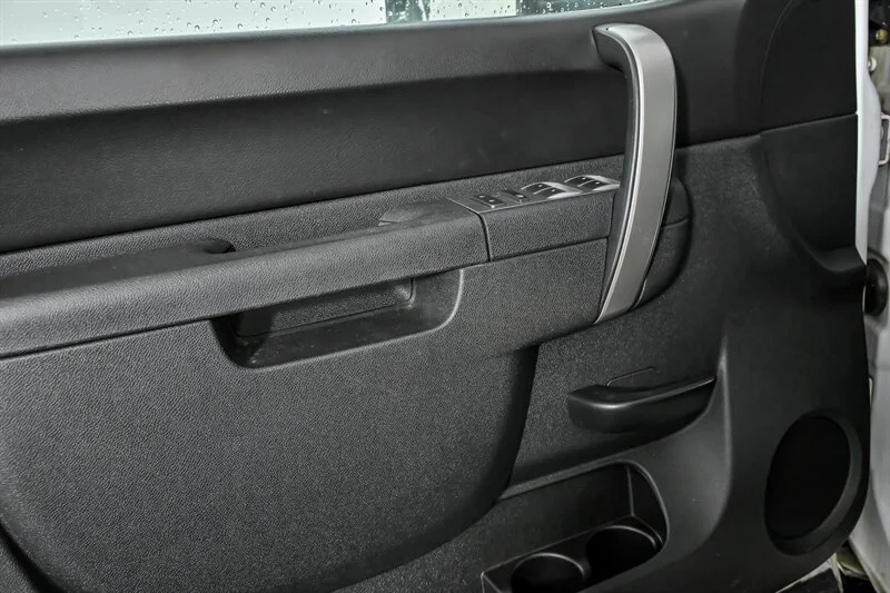 Used 2013 Summit White GMC SLE image 13