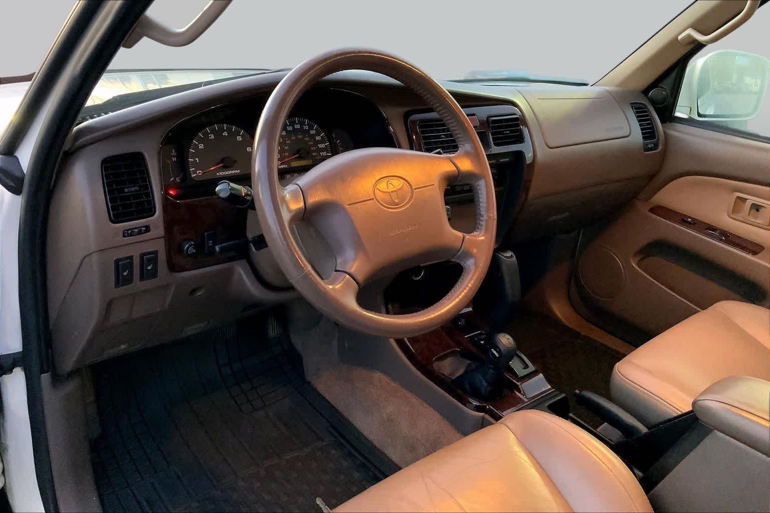 Used 2002 GOLDEN PEARL Toyota Limited image 14