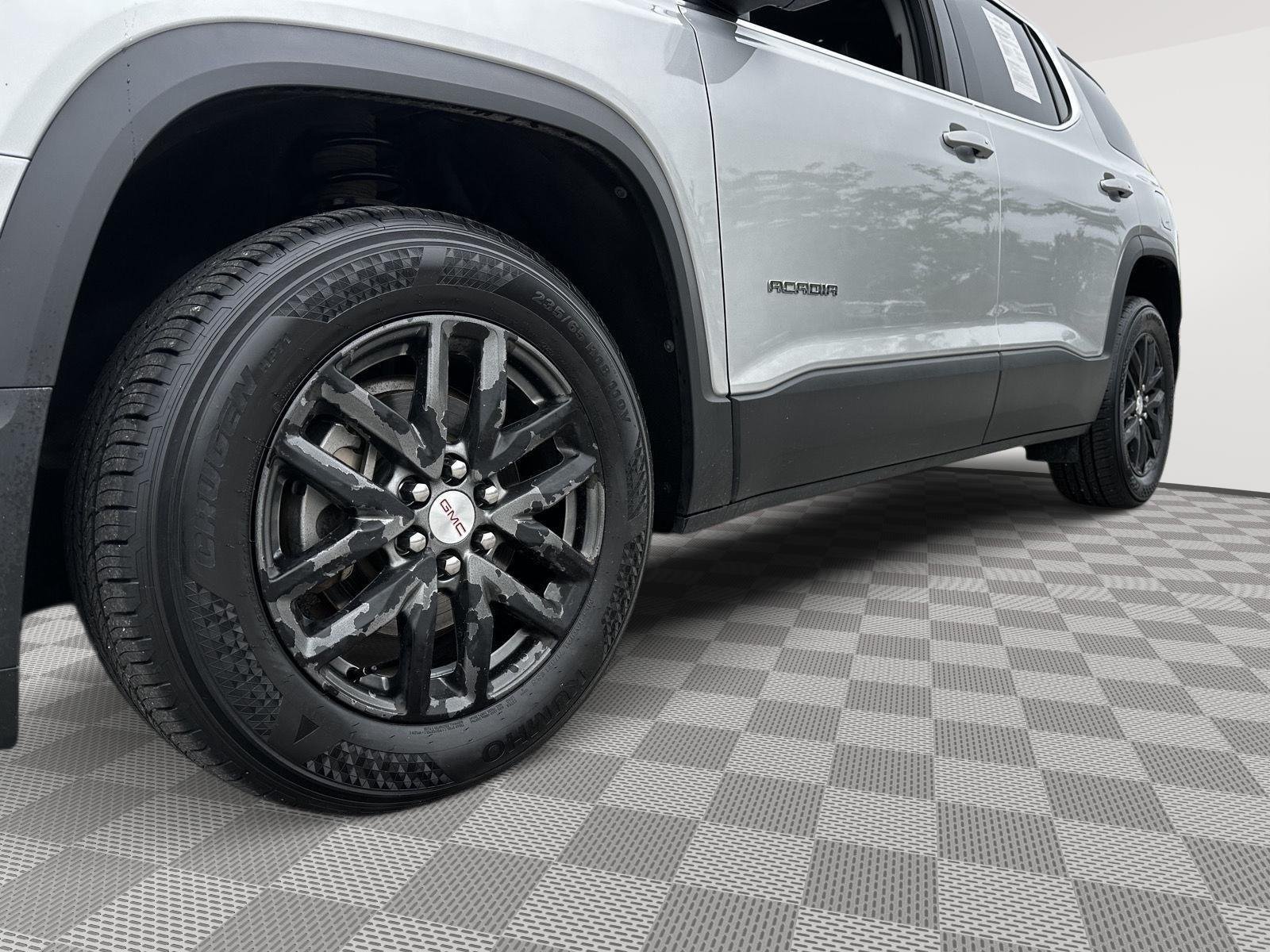 Used 2019 Quicksilver Metallic GMC SLT image 6