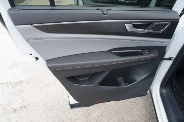 New 2024  Volkswagen 2.0T Peak Edition SEL image 18