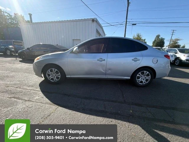 Used 2009 Silver Hyundai GLS image 6