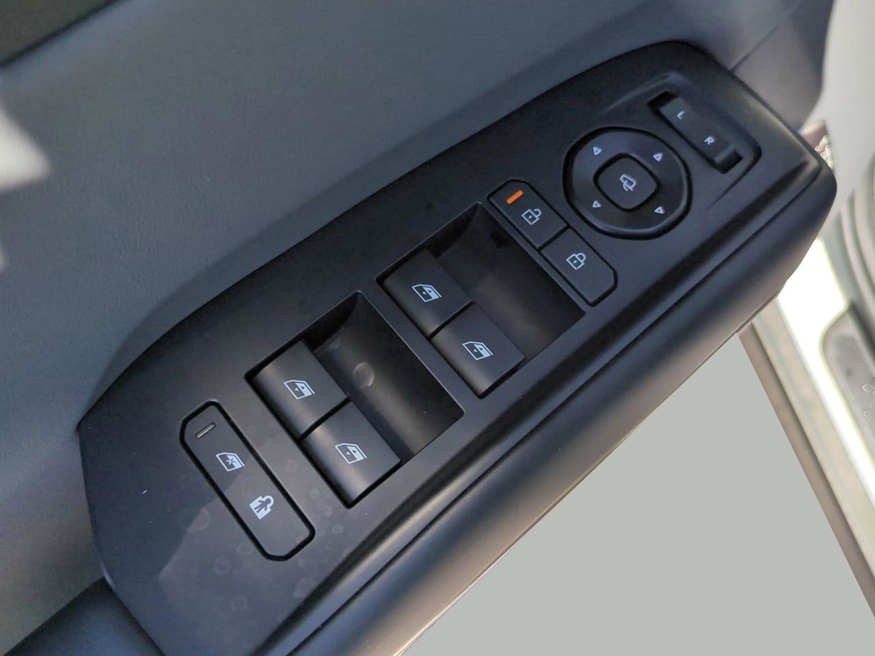 2026 Kia EV9 Light - Photo 13