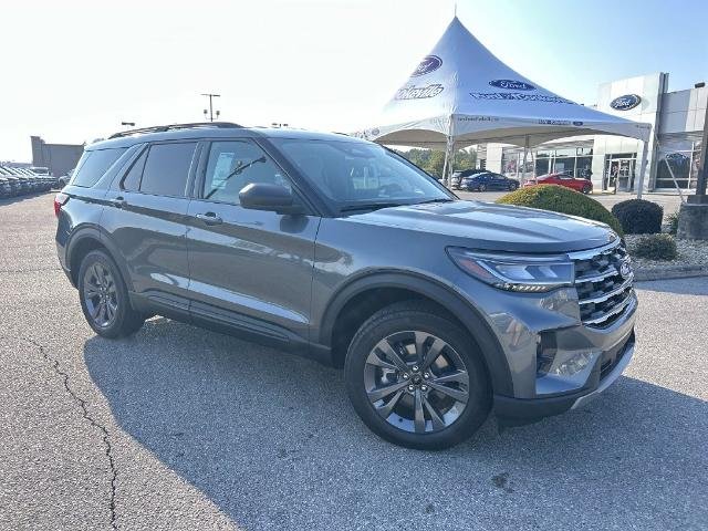 New 2027 Carbonized Gray Metallic Ford Active image 2