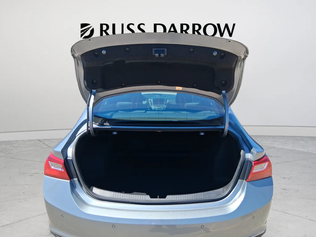 Used 2024 Gray Chevrolet LT image 30