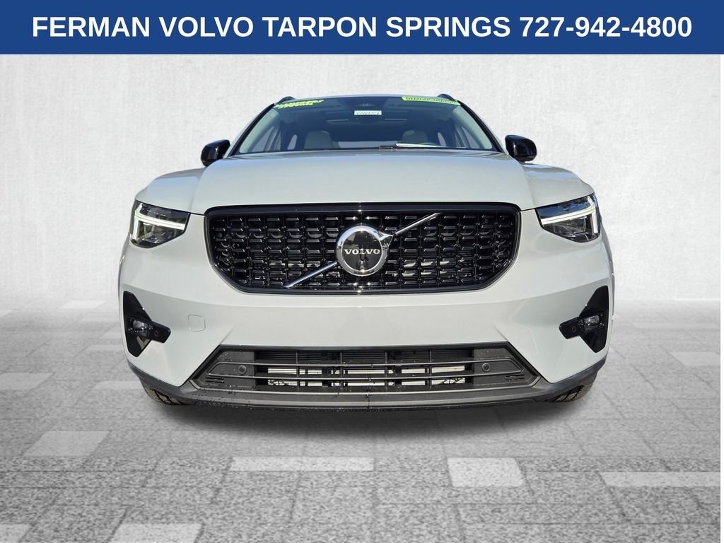 New 2026 Vapour Grey Volvo Plus image 2