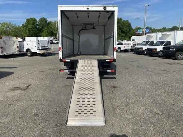 Used 2024 White Chevrolet Work Van image 41