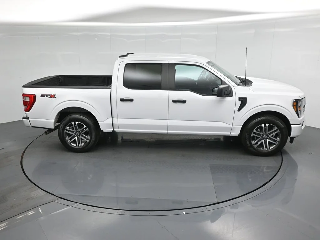 Certified Used 2023 White Ford XL image 37
