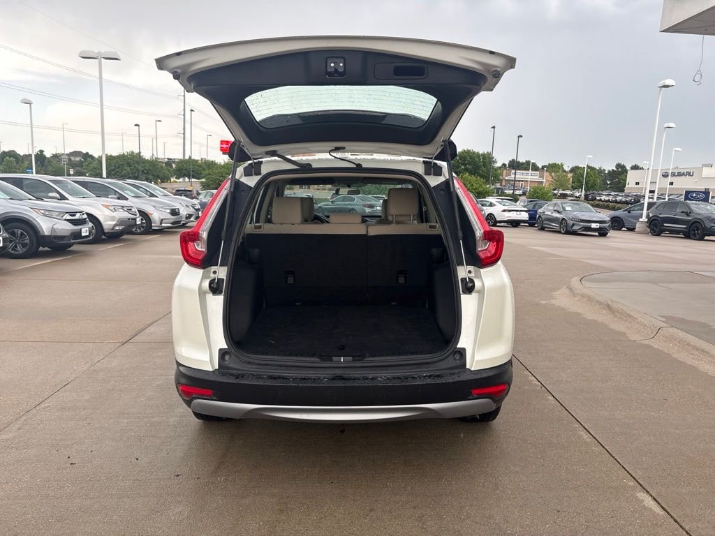 Used 2018 White Diamond Pearl Honda LX image 34