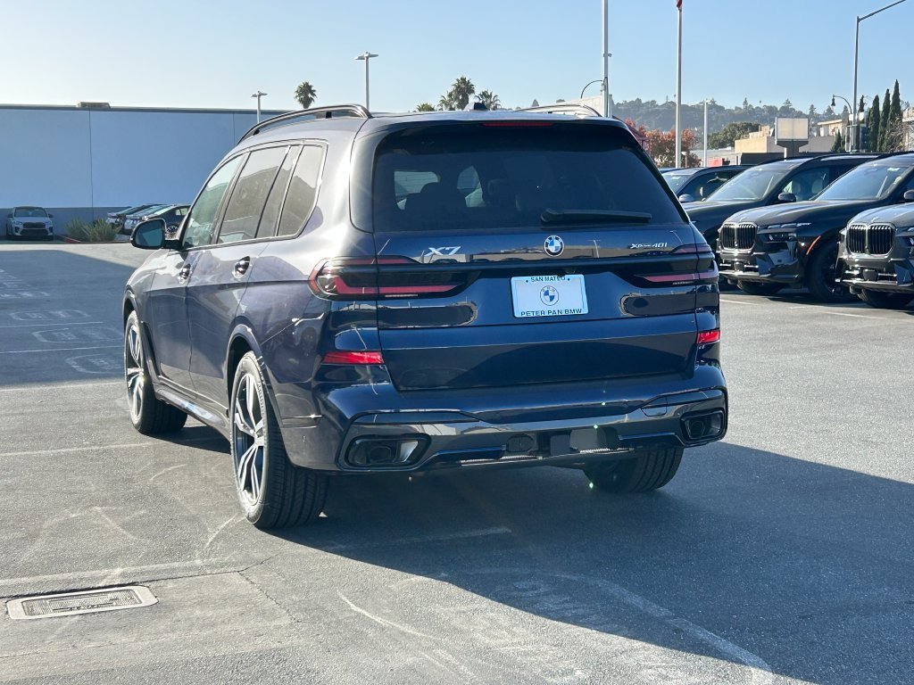 New 2027 Tanzanite Blue II Metallic BMW xDrive40i image 3