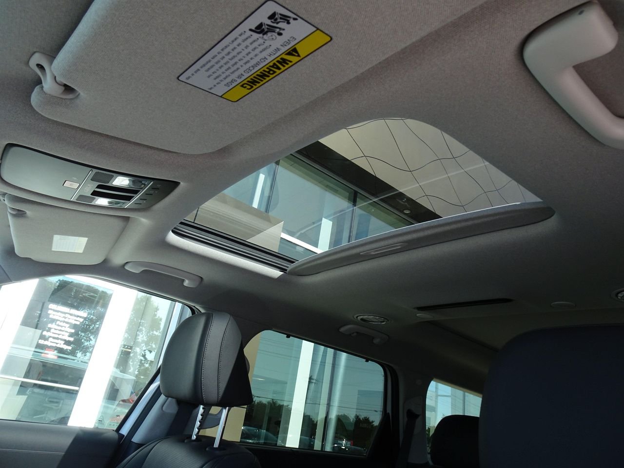 New 2027 White Hyundai Limited 8P image 13