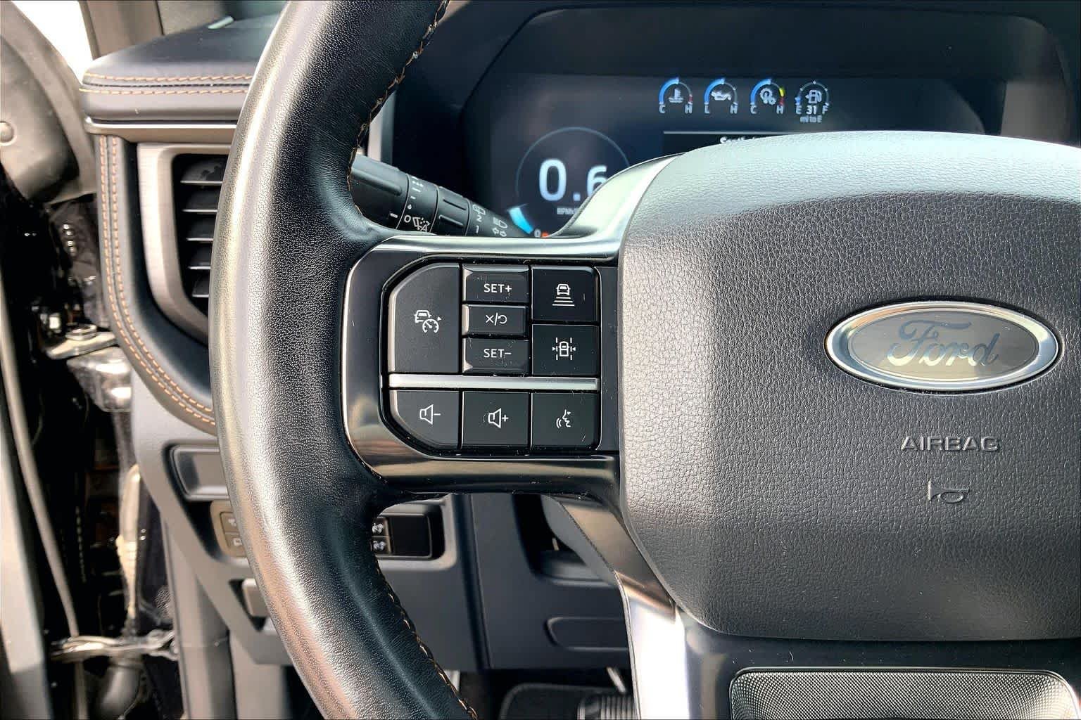 Used 2023 Agate Black Ford Platinum image 24