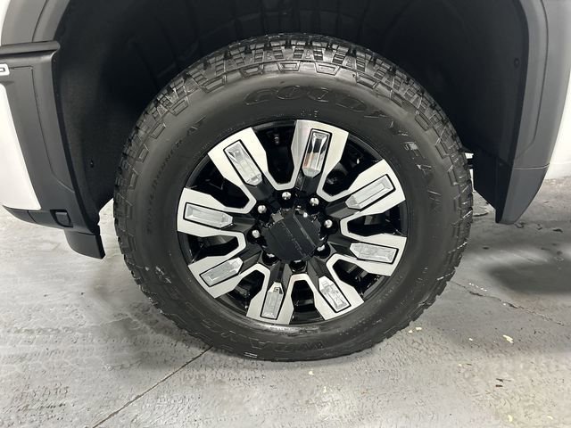 2026 GMC Sierra 2500HD Denali - Photo 10