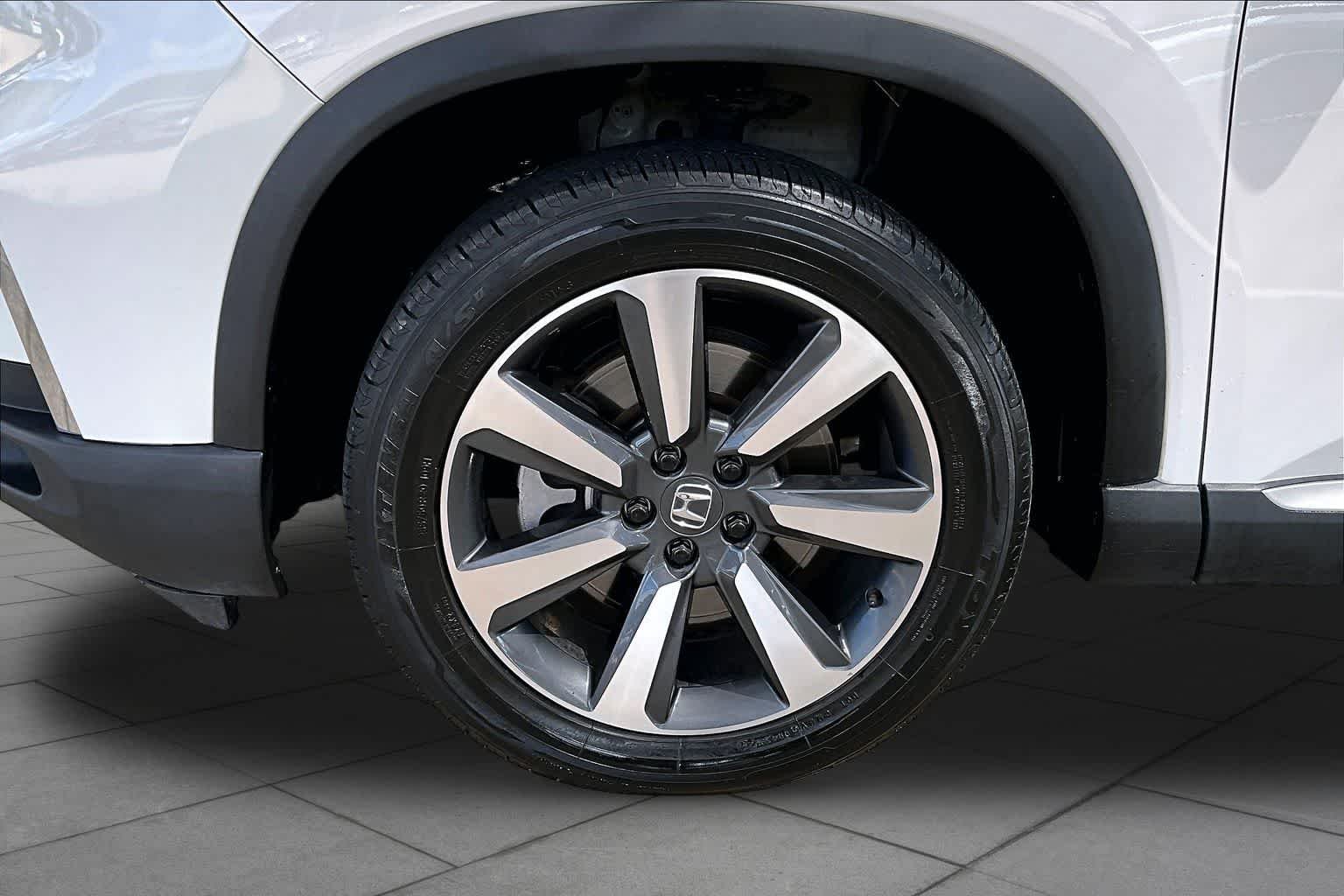 2023 Honda Pilot Elite - Photo 11