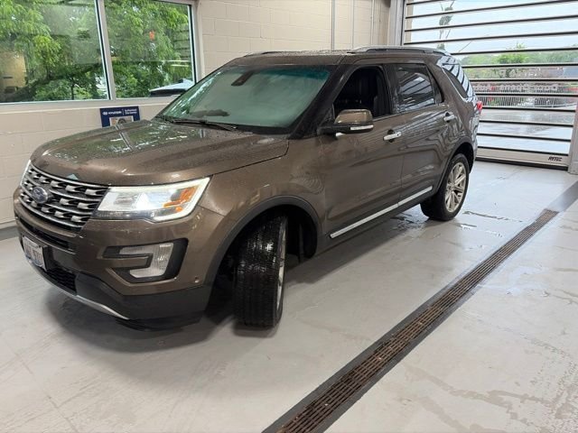 Used 2016 Brown Ford Limited image 3