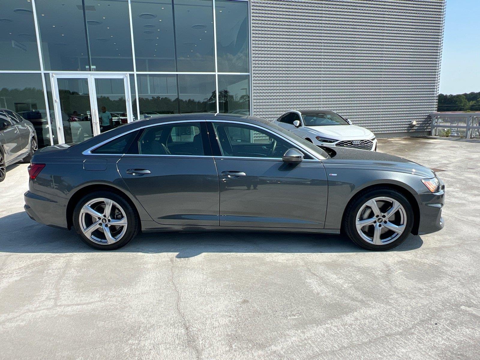 Used 2025 Daytona Gray Pearl Effect Audi Prestige image 4