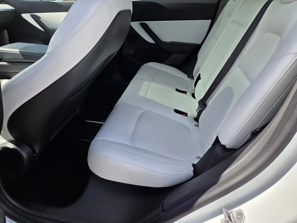 Used 2020  Tesla Long Range image 15