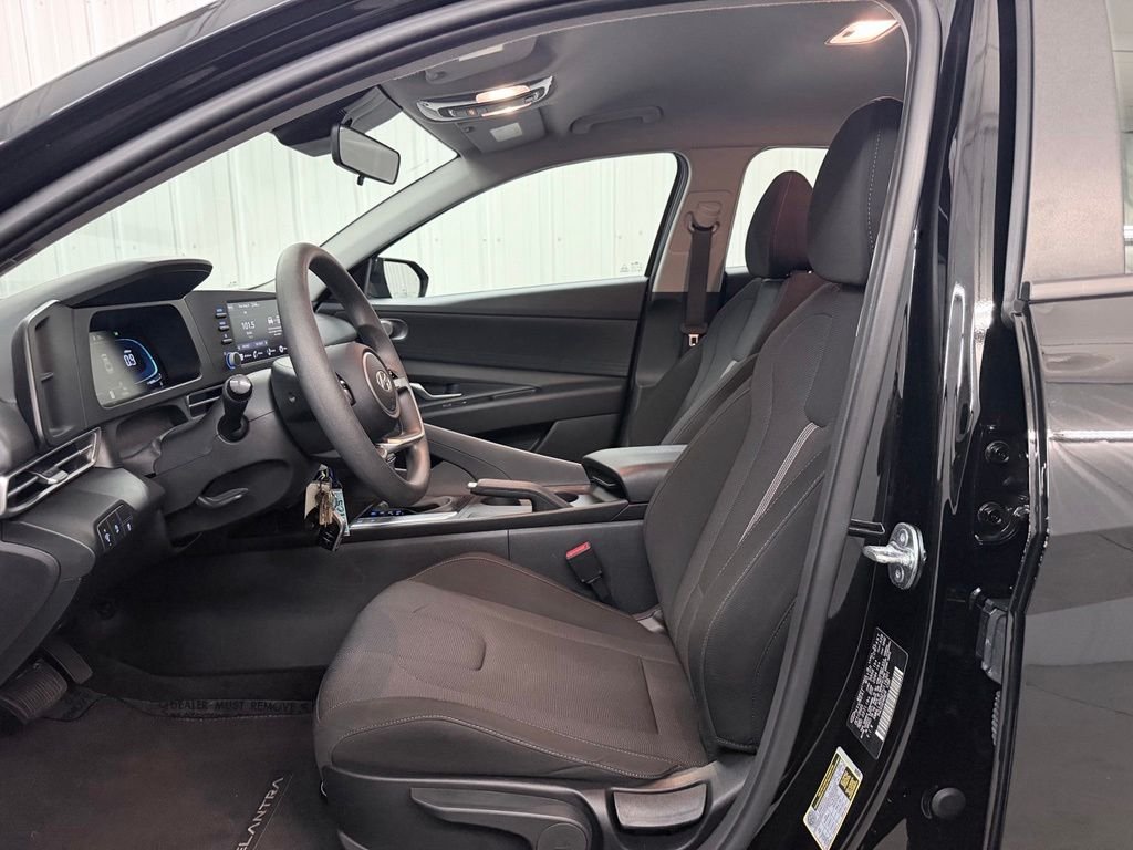 Used 2026 Black Hyundai SE image 10
