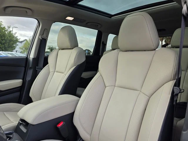 New 2026 CRYSTAL BLACK SILICA Subaru Limited 7-Passenger image 19