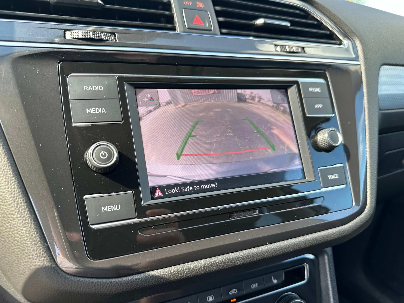2023 Volkswagen Tiguan S - Photo 16