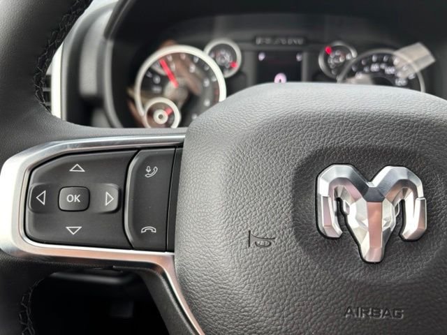 New 2026 Diamond Black Crystal Pearl-Coat Exterior Paint RAM Big Horn image 24