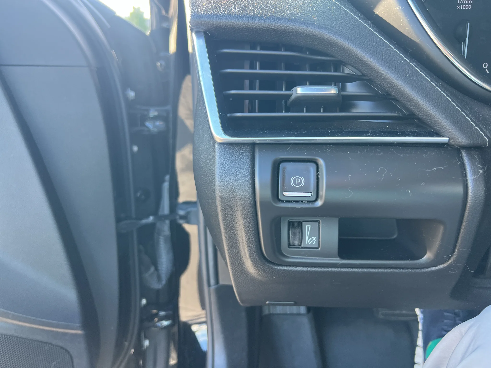 Used 2020 Black Raven Cadillac Premium Luxury image 11