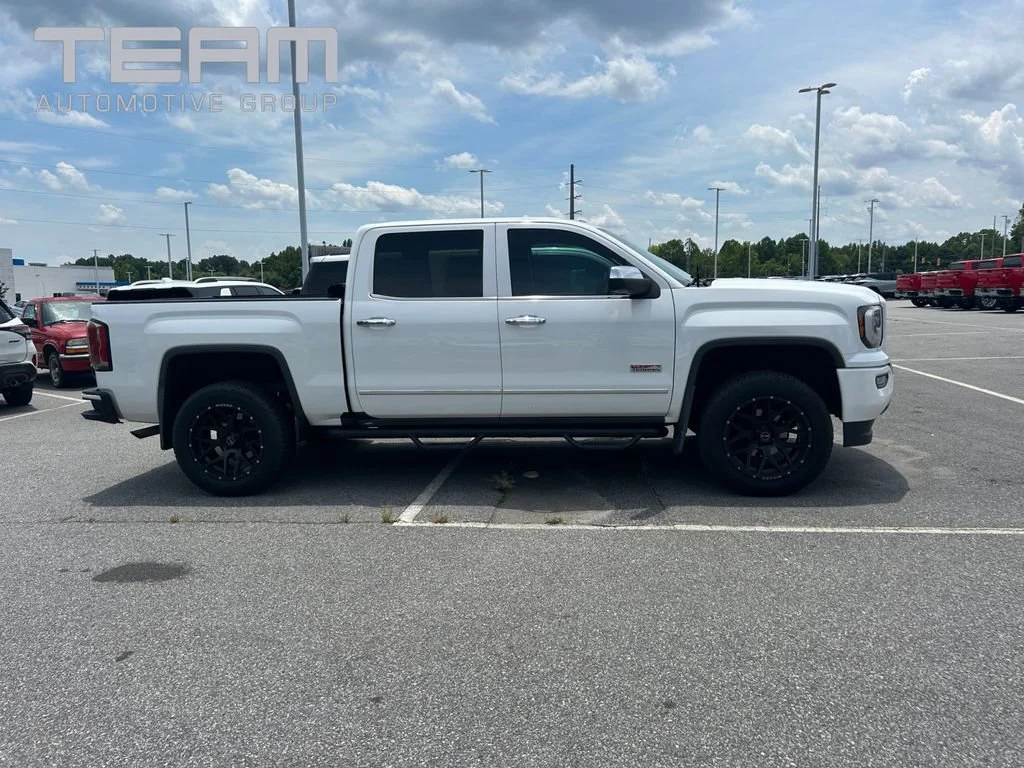 Used 2016 White GMC SLE image 5