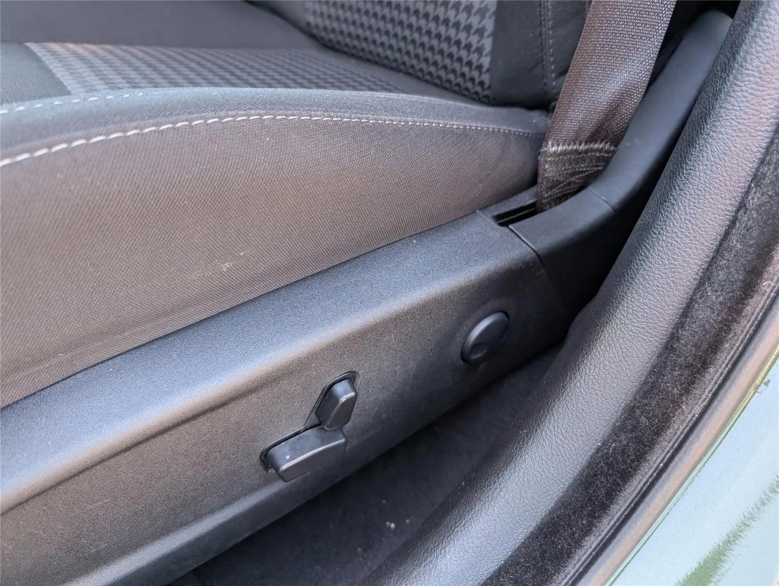 Used 2023 F8 Green Dodge GT image 10