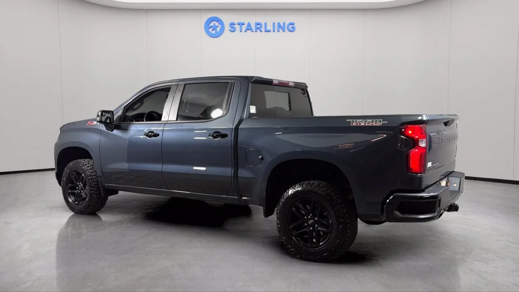 Used 2021 SHADOW GRAY METALLIC Chevrolet LT Trail Boss image 4