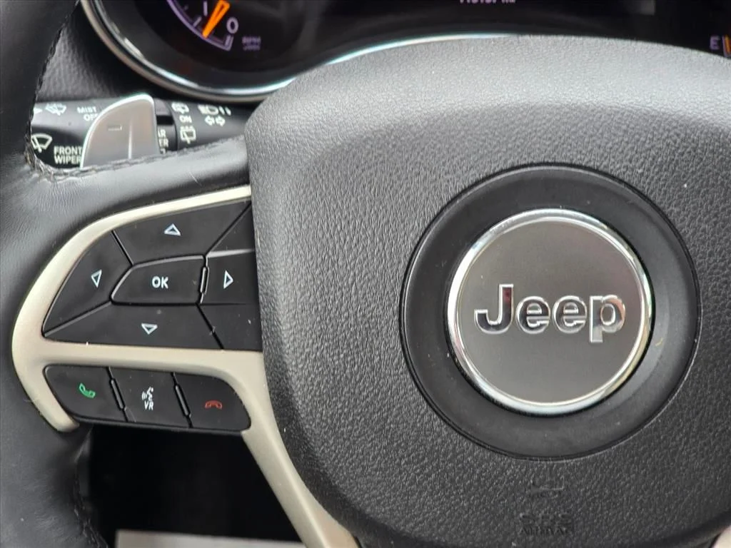 Used 2017 Gray Jeep Limited image 16