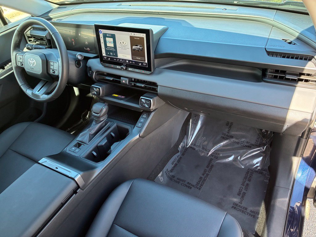 Used 2026  Toyota XLE Premium image 32