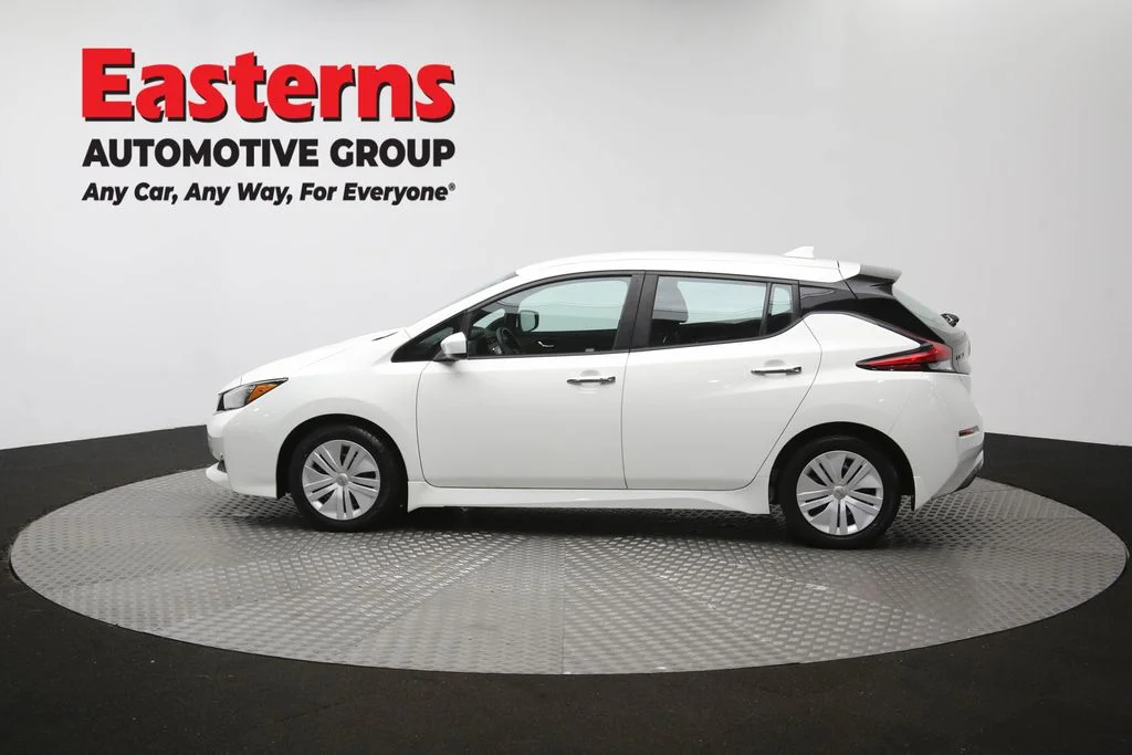 Used 2023 White Nissan S image 56