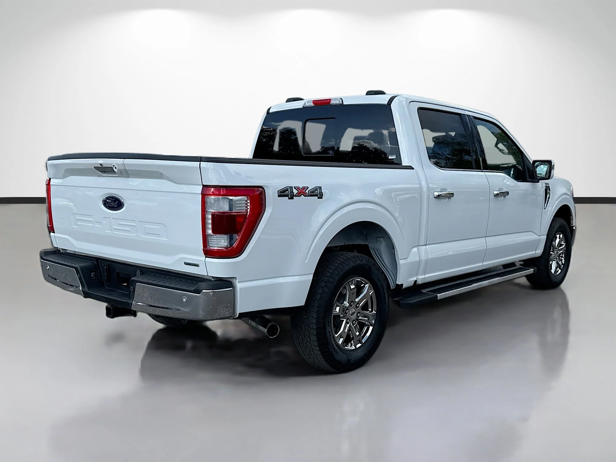 Used 2023 Oxford White Ford LARIAT image 3