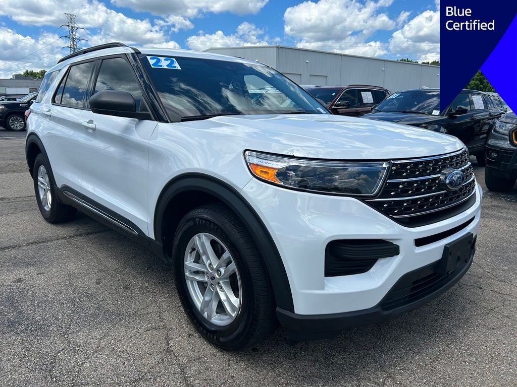 Used 2022 Oxford White Ford XLT image 2