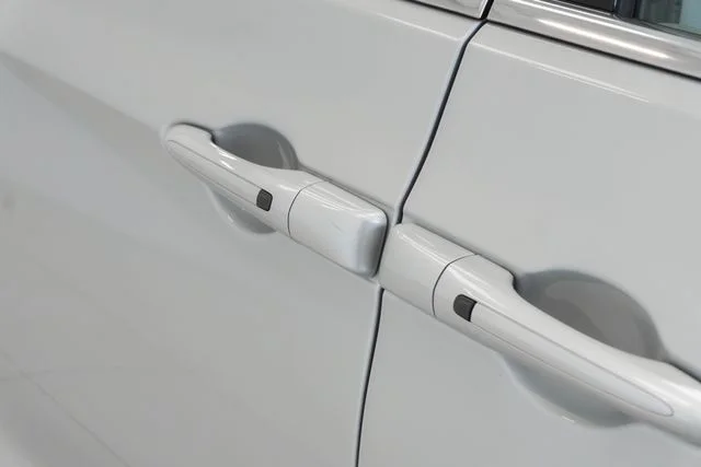 Used 2024 Silver Chrysler LX image 8