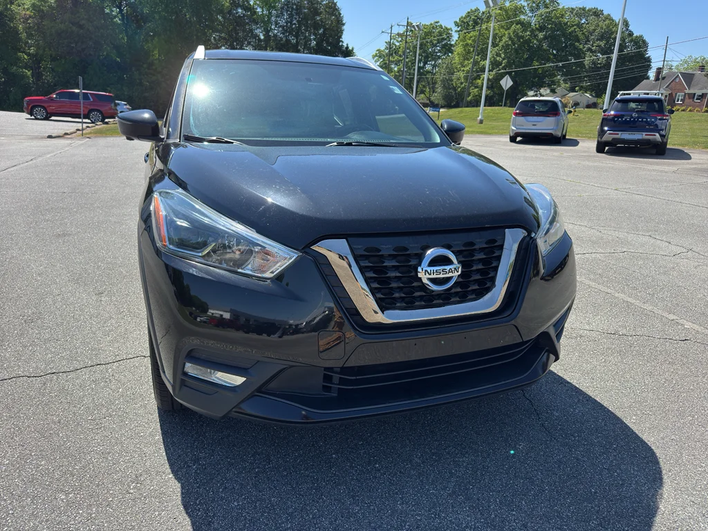 Used 2019 Nissan Kicks SR with VIN 3N1CP5CU4KL535118 for sale in Newton, NC