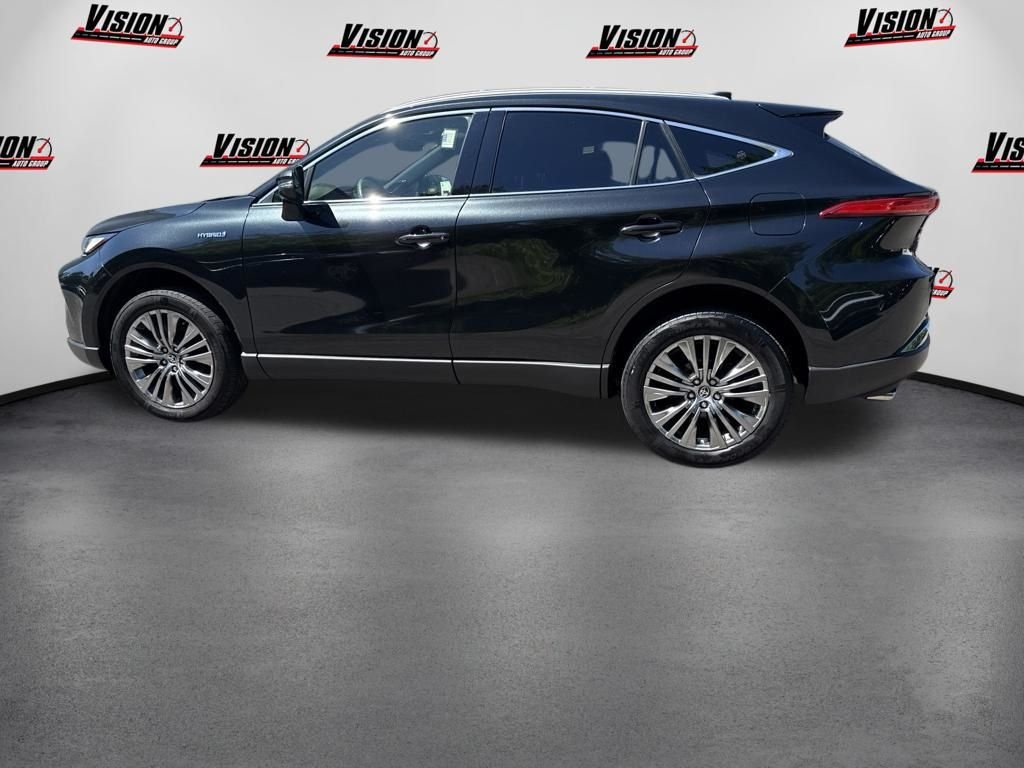 Used 2021 Black Toyota XLE image 9