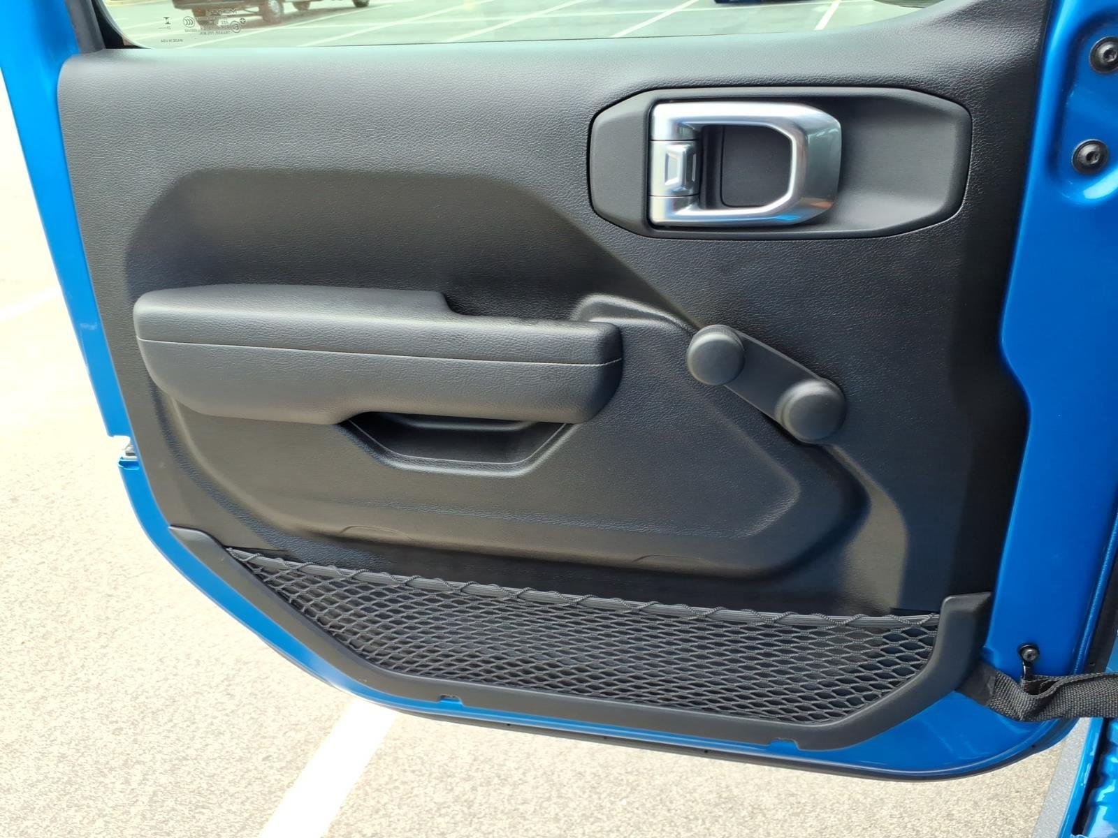 Used 2023 Hydro Blue Pearlcoat Jeep Sport image 30