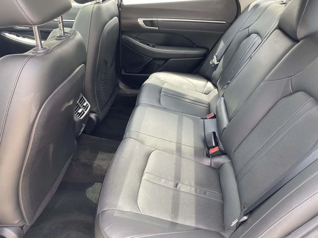 Used 2021 Silver Hyundai Limited image 14