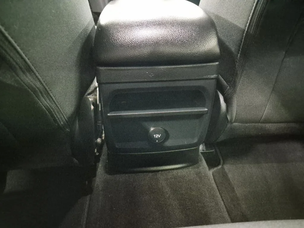 Used 2021 Oxford White Ford XLT image 18