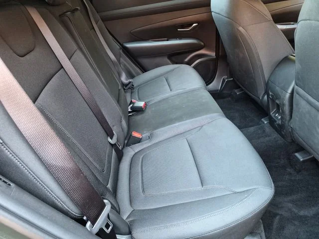 Used 2025 Green Hyundai SE image 23