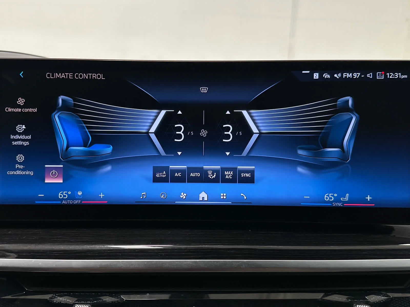 Used 2025 Skyscraper Grey Metallic BMW ALPINA XB7 image 34