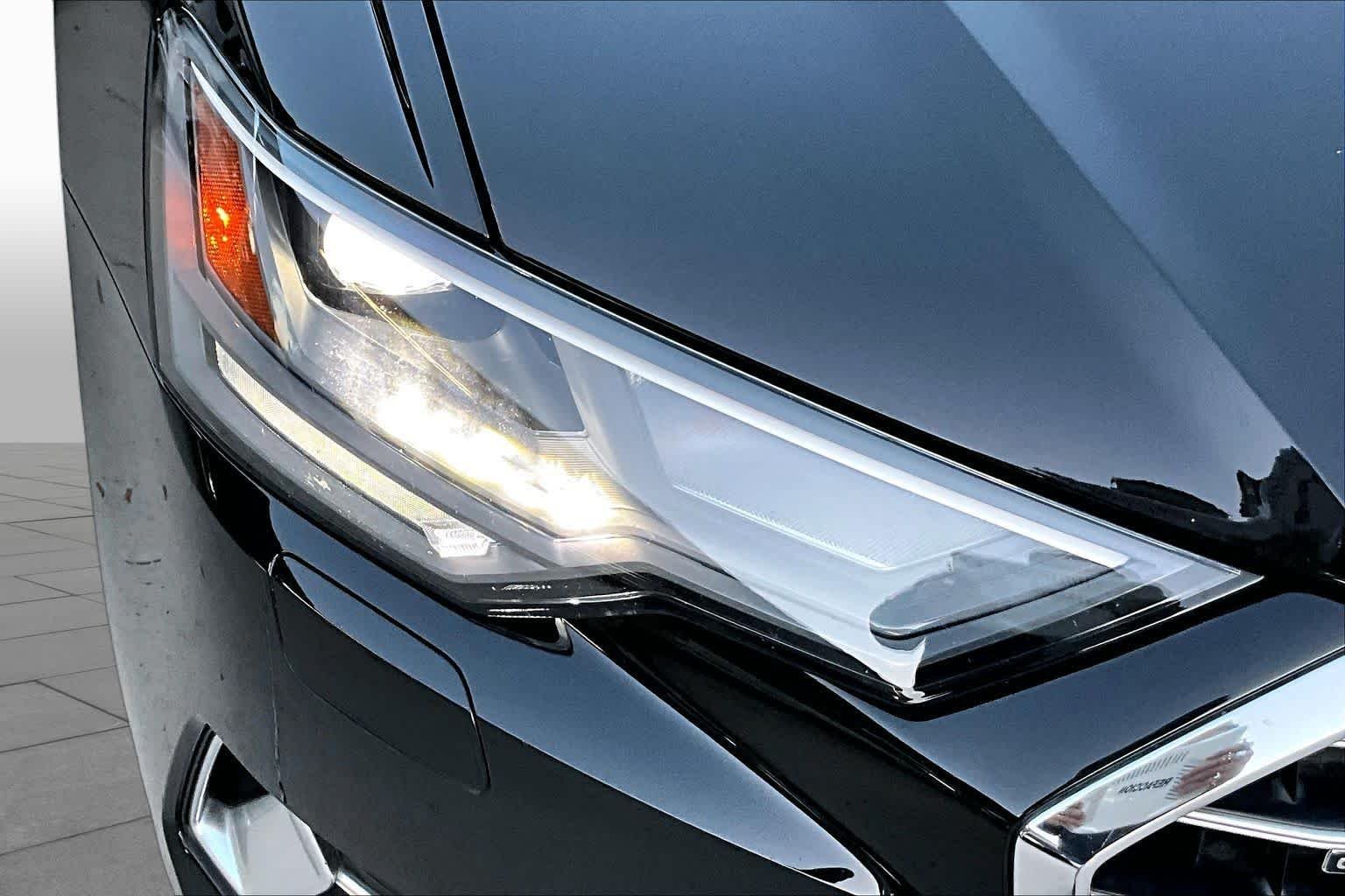 Used 2019 Mythos Black Metallic Audi Premium image 30