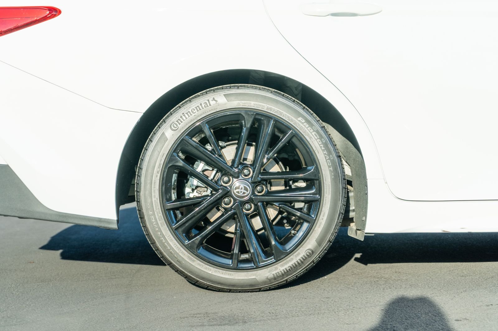 Used 2025 Ice Toyota SE image 7