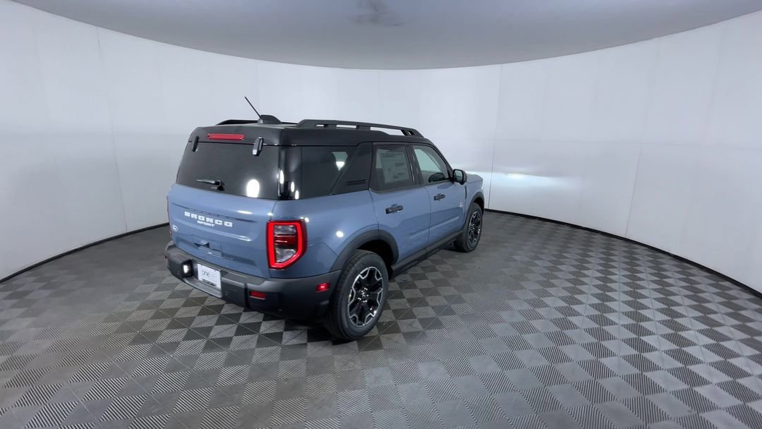 New 2026 Azure Gray Metallic Tri-Coat Ford Outer Banks image 8