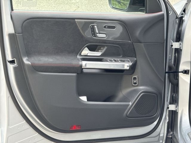 2025 Mercedes-Benz GLB Base - Photo 12